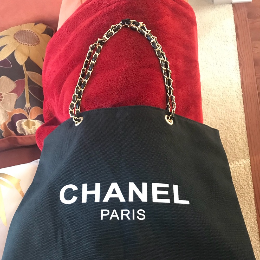 Tote bag (gift with purchase)